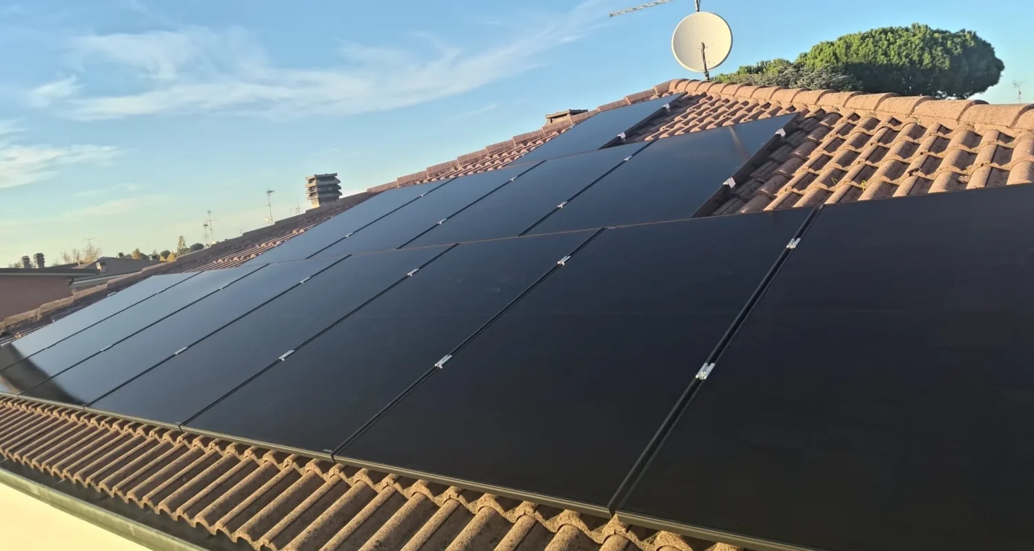 cliente-soddisfatto-impianto-fotovoltaico-38 - Massimo C. - 6kWp con batteria 10kWh - Castel Bolognese (RA)-2